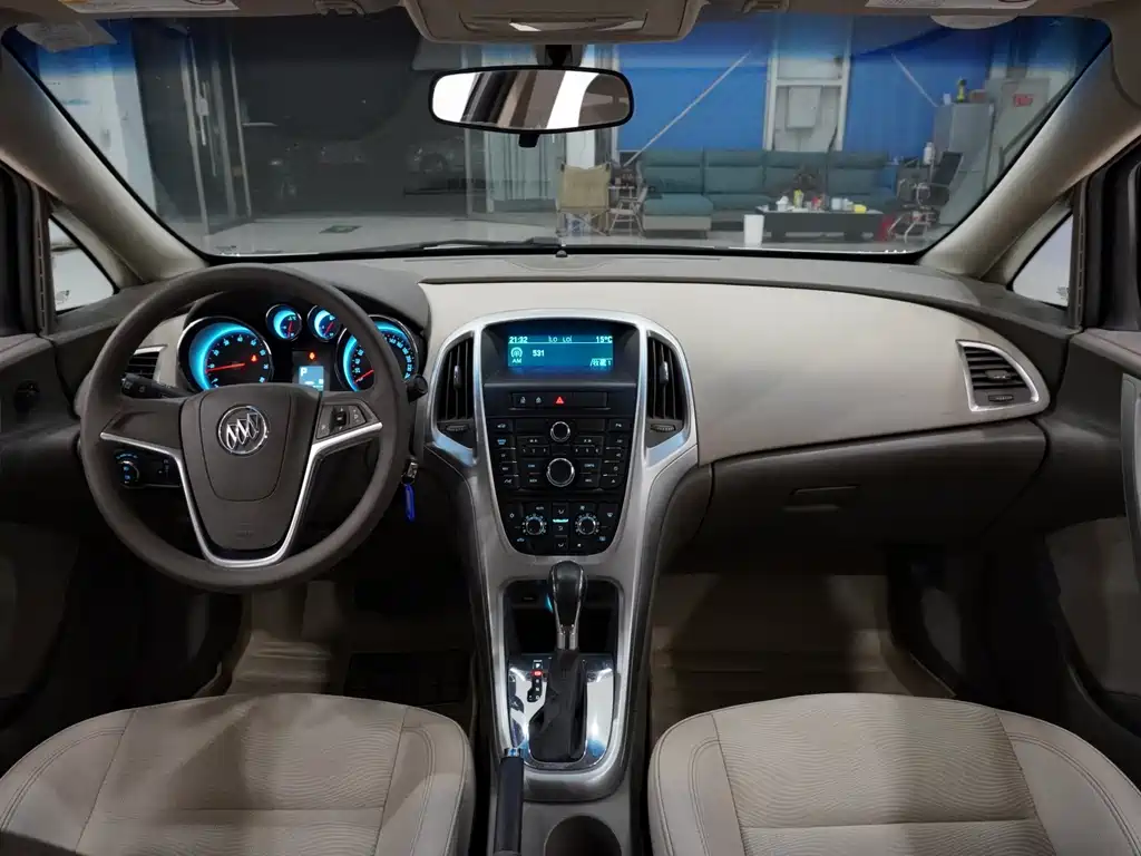 Buick Excelle — миниатюра 9