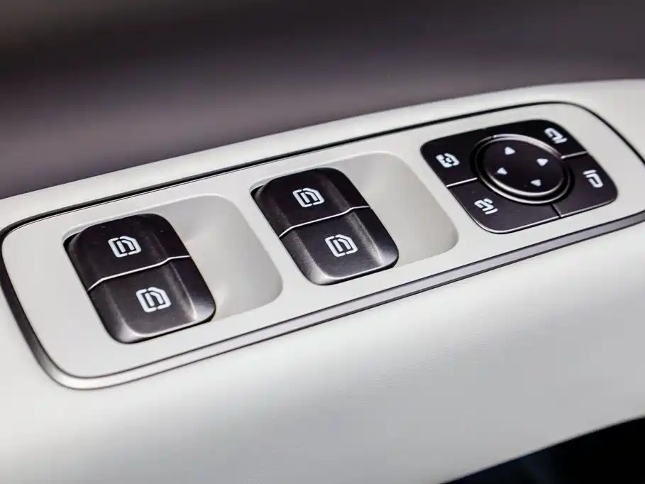 Li Auto Li i8 — миниатюра 29