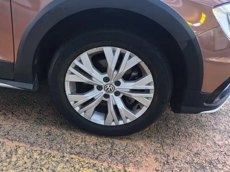 Volkswagen C-Trek 2017 230TSI DSG Comfort