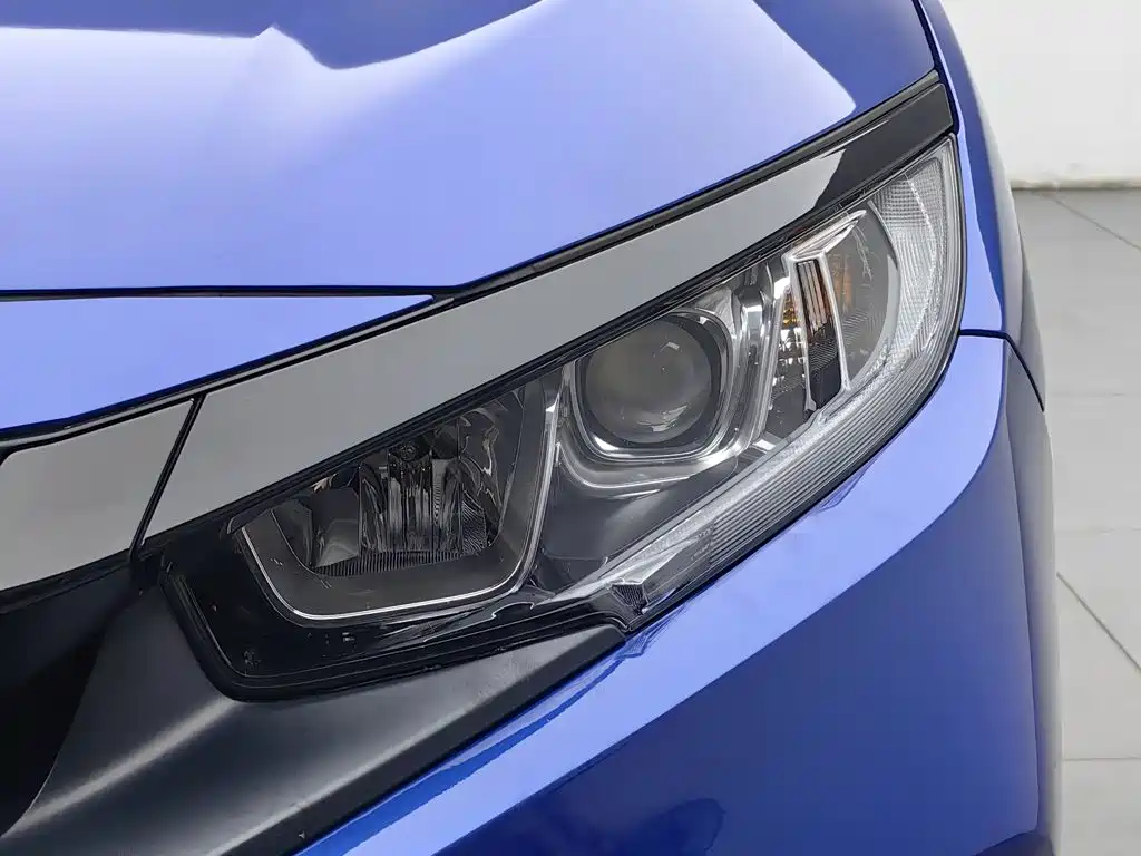 Honda Civic — миниатюра 7
