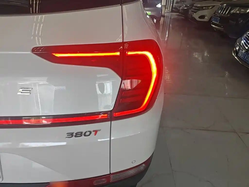 Hyundai Santa Fe — миниатюра 8