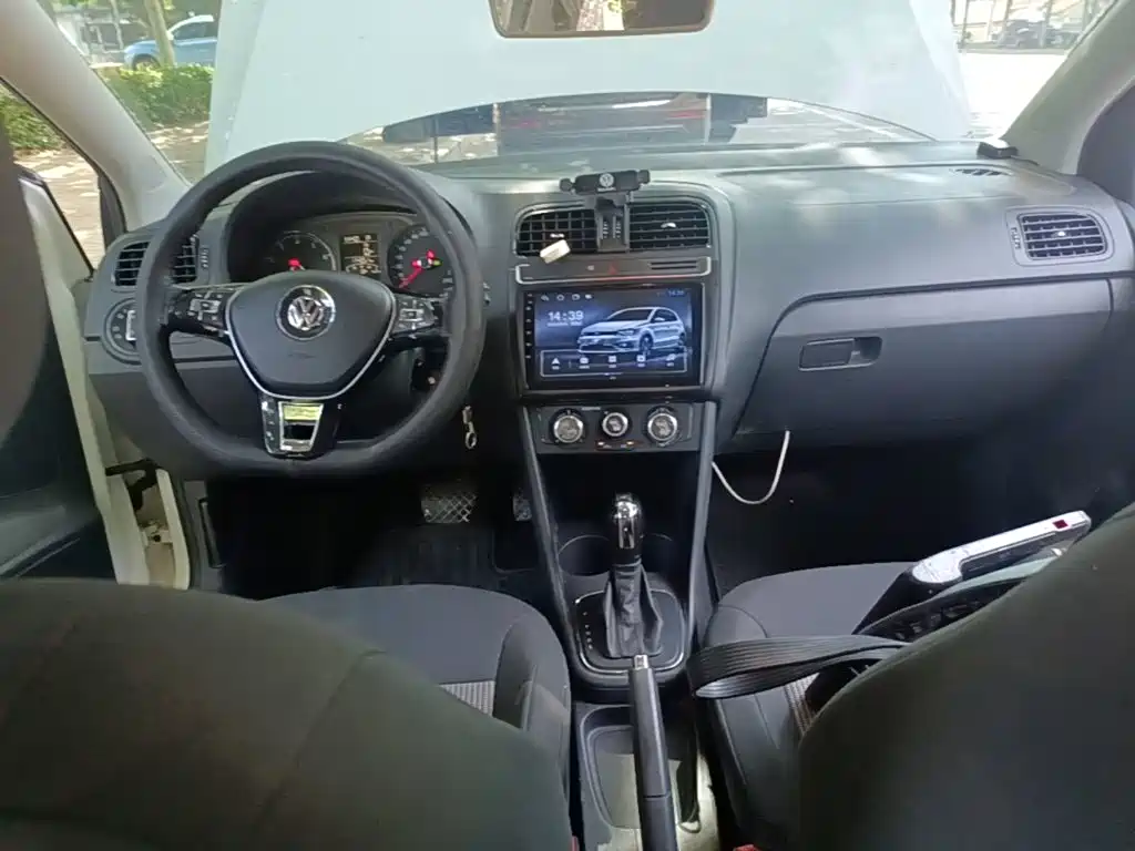 Volkswagen Polo — миниатюра 10