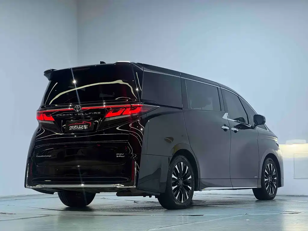 Toyota Vellfire — миниатюра 18