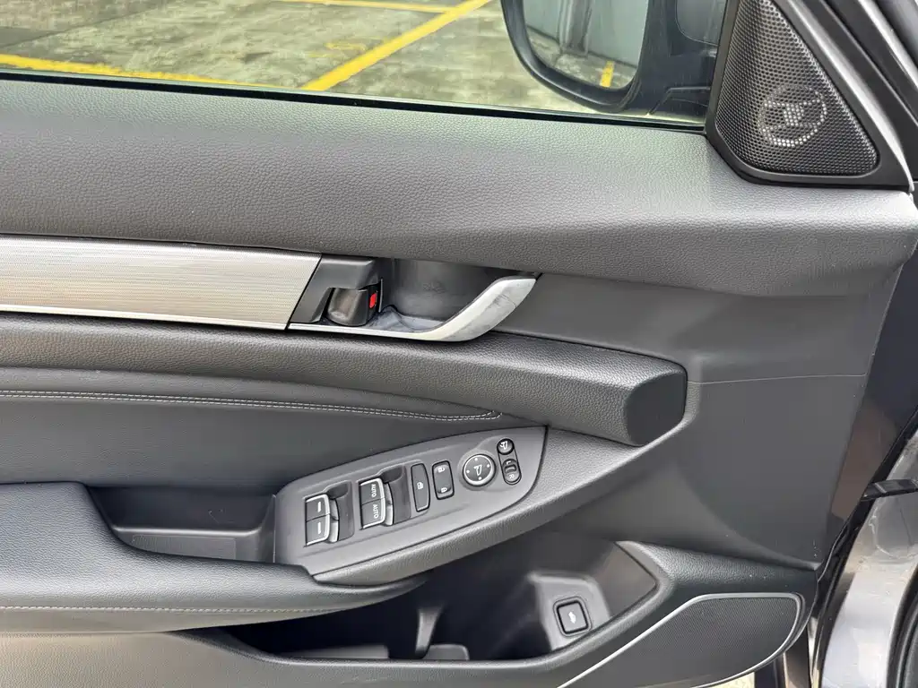 Honda Accord — миниатюра 21
