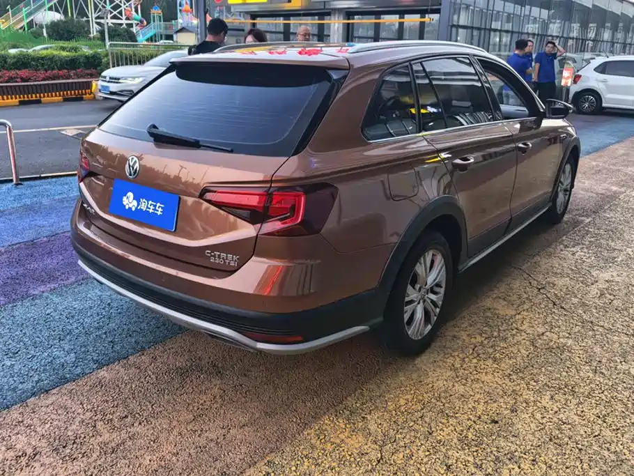 Volkswagen C-Trek 2017 230TSI DSG Comfort