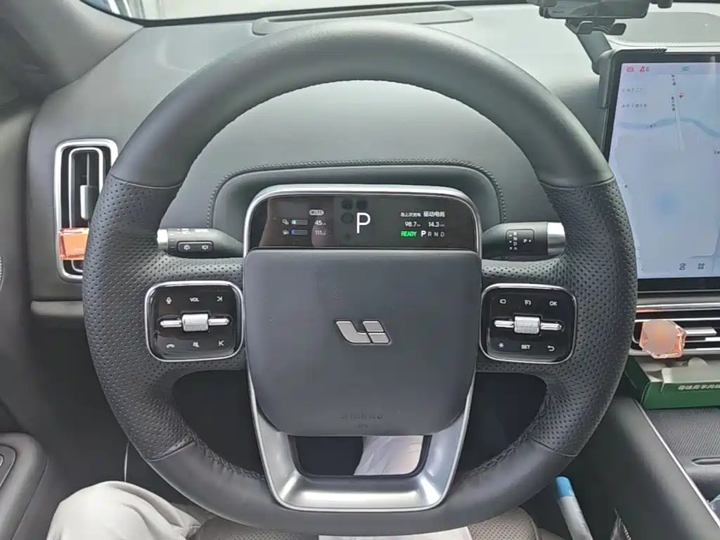 Li Auto Li L8 — миниатюра 11