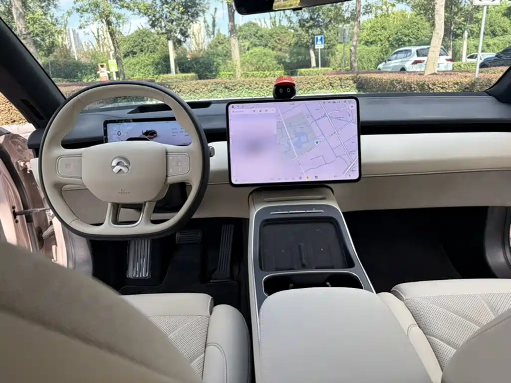 NIO ET5T — миниатюра 14