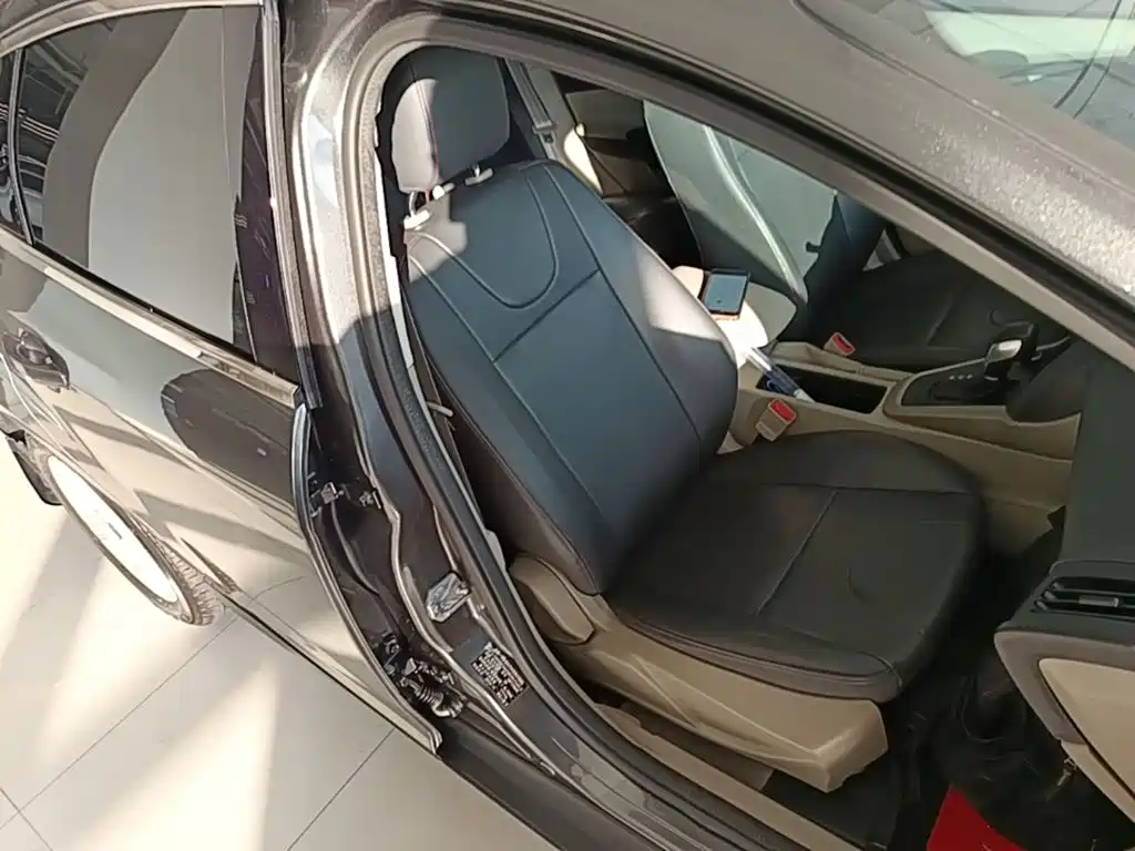 Ford Focus — миниатюра 25