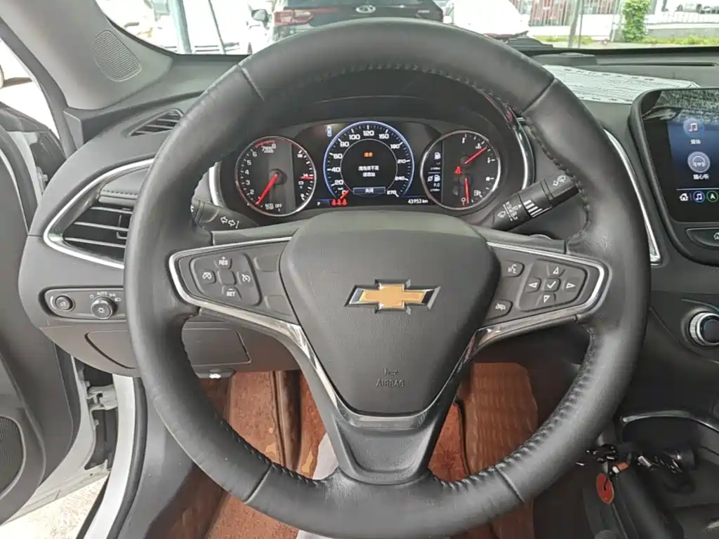 Chevrolet Malibu XL — миниатюра 11