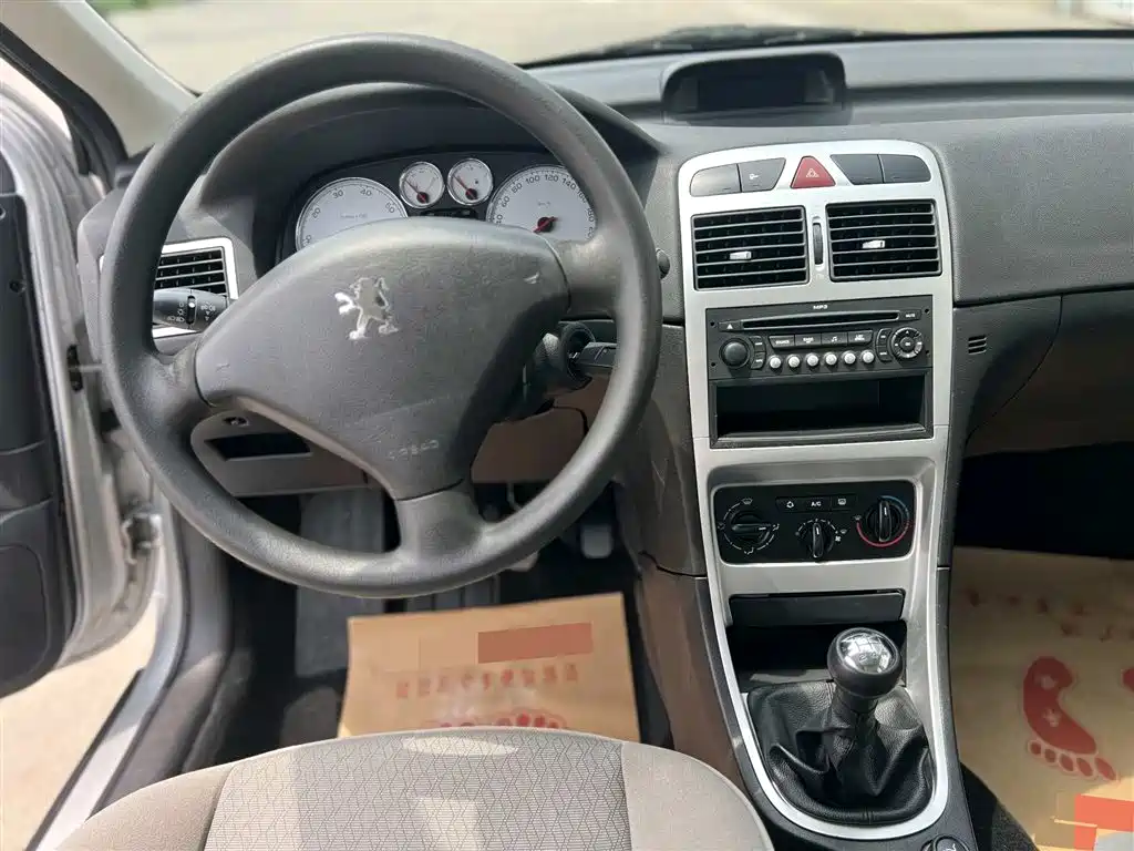 Peugeot 307 2009 1.6L MT