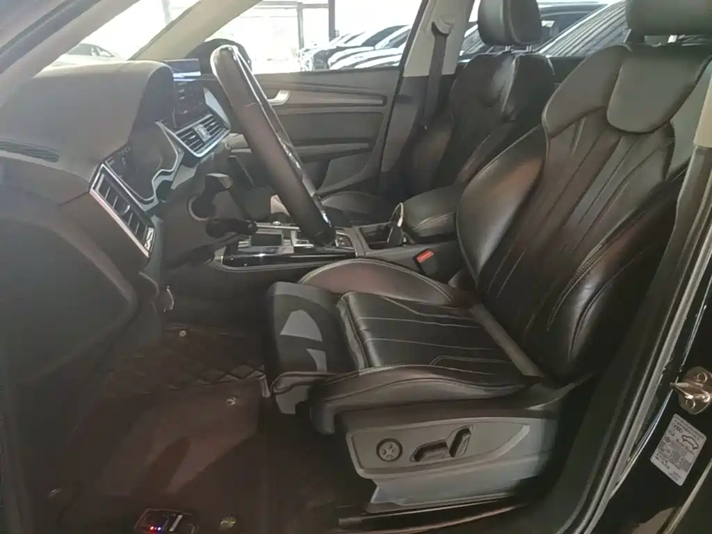Audi Q5L — миниатюра 15