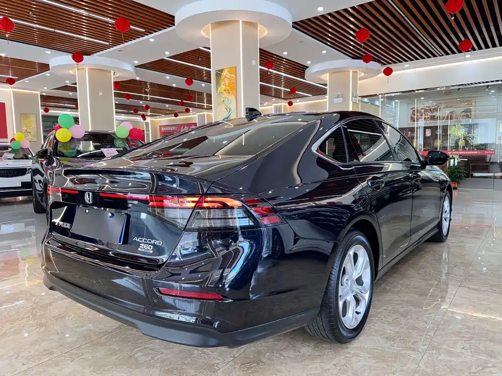 Honda Accord — миниатюра 4