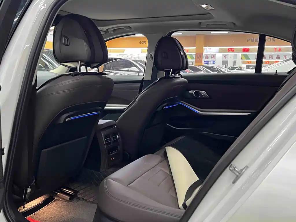 BMW 3 Series — миниатюра 6