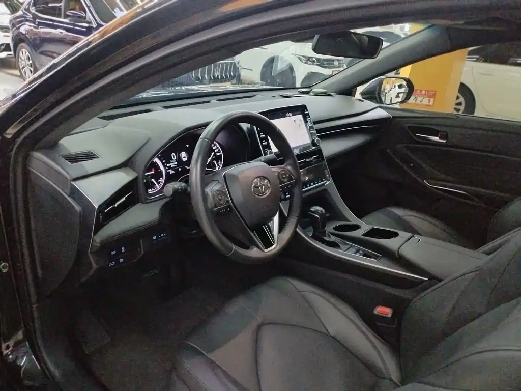Toyota Avalon — миниатюра 6
