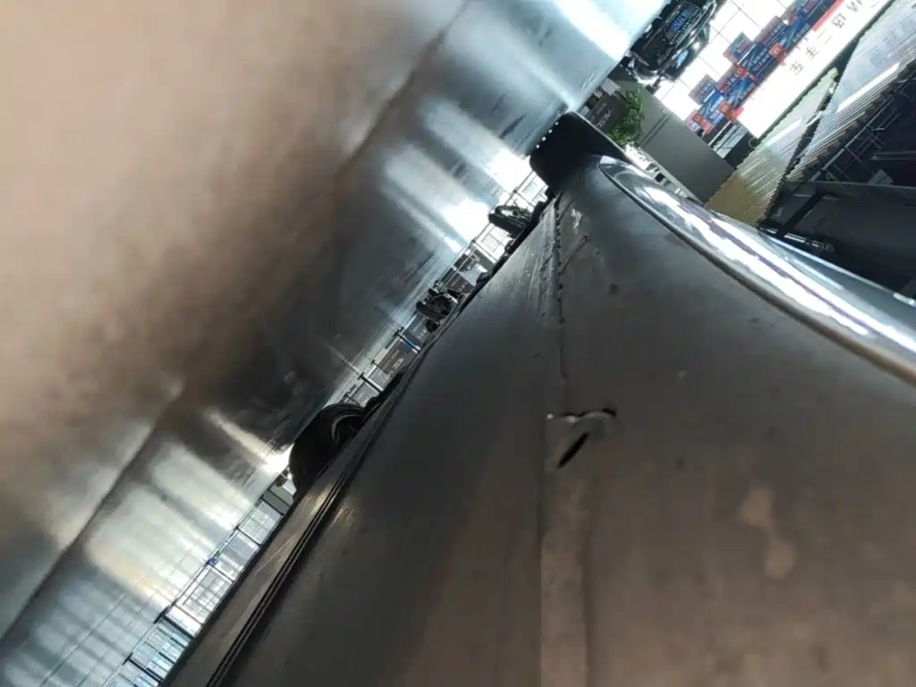 Tesla Model 3 — миниатюра 21