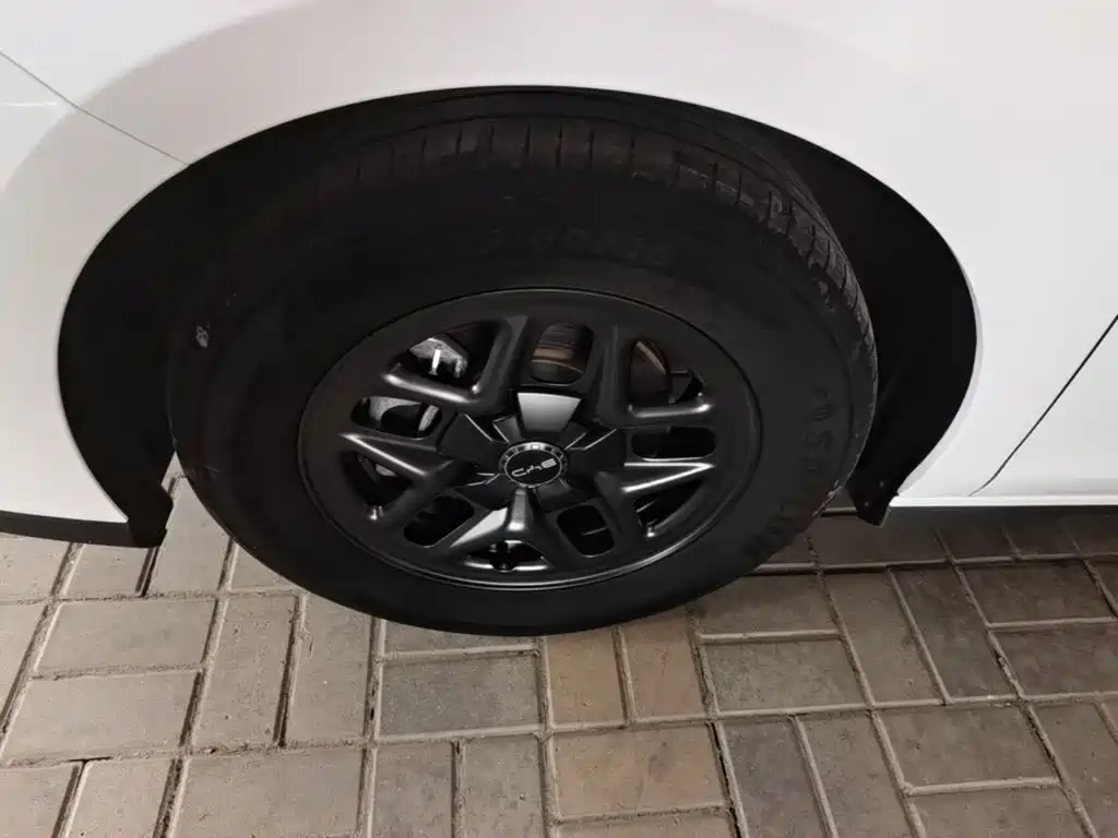 BYD Seal 05 DM-i — миниатюра 23