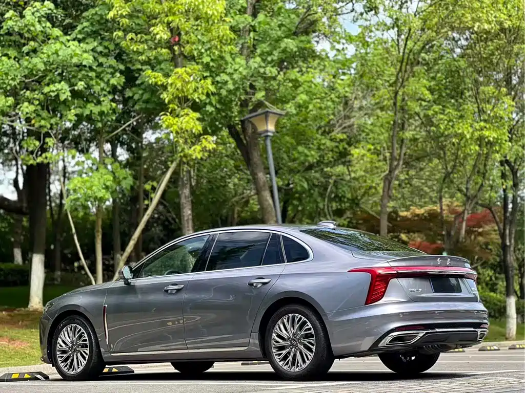 Hongqi Hongqi H5 — миниатюра 7
