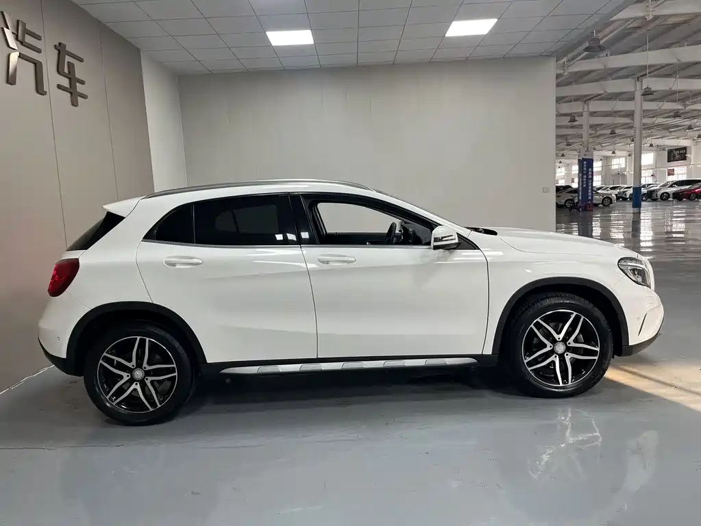 Mercedes-Benz GLA — миниатюра 15
