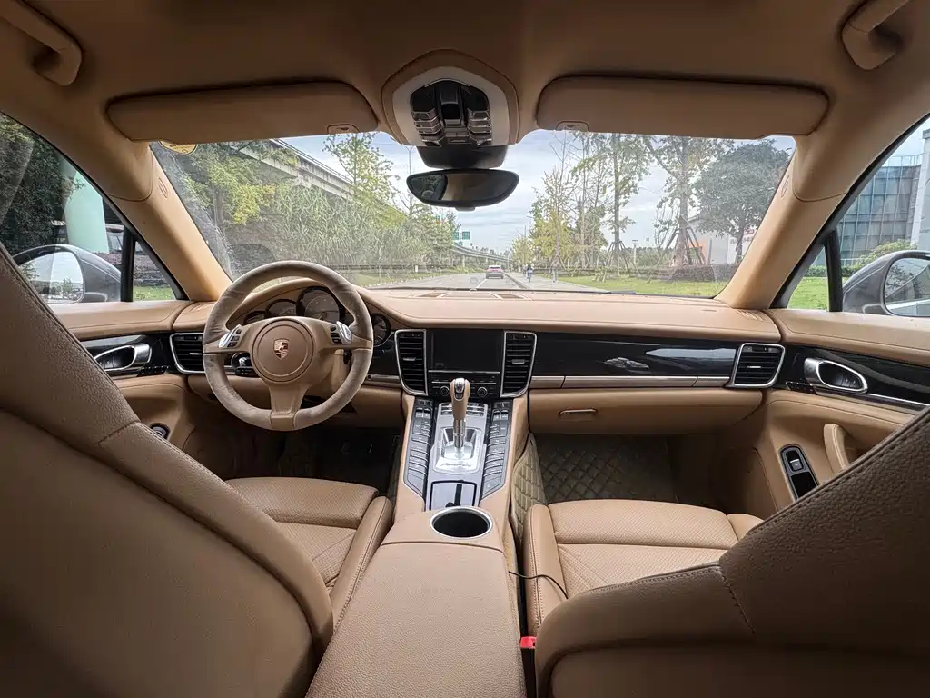 Porsche Panamera Hybrid — миниатюра 14
