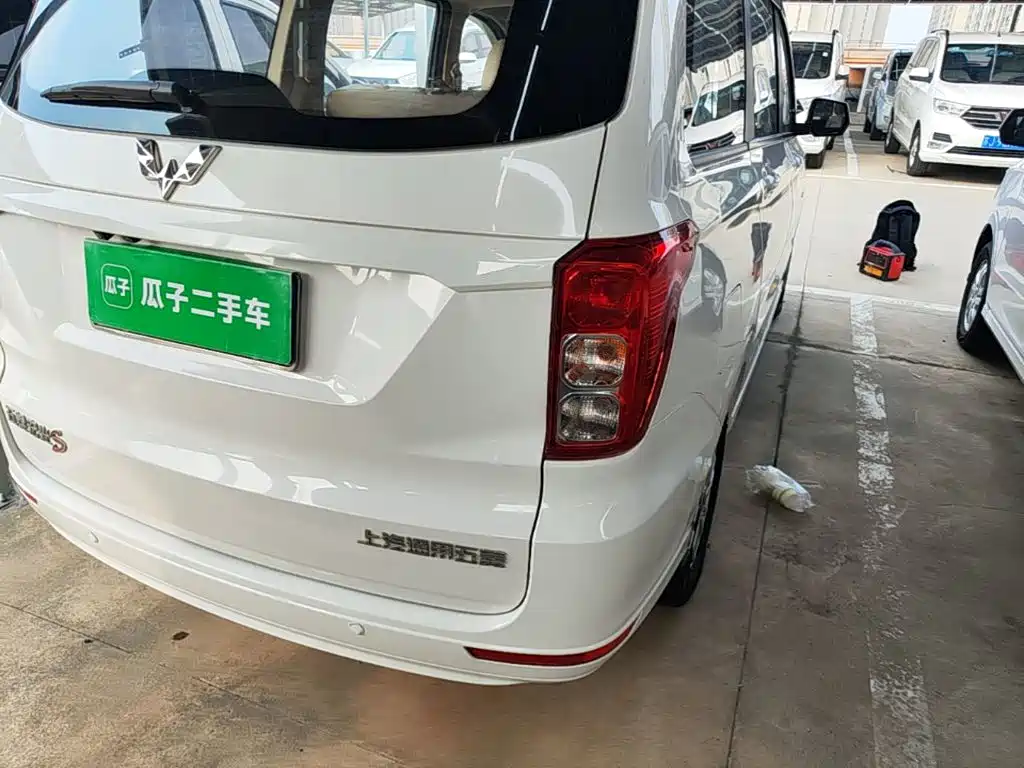 Wuling Hongguang — миниатюра 24