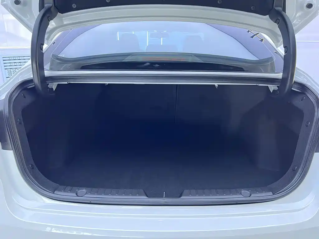 Changan Eado — миниатюра 18