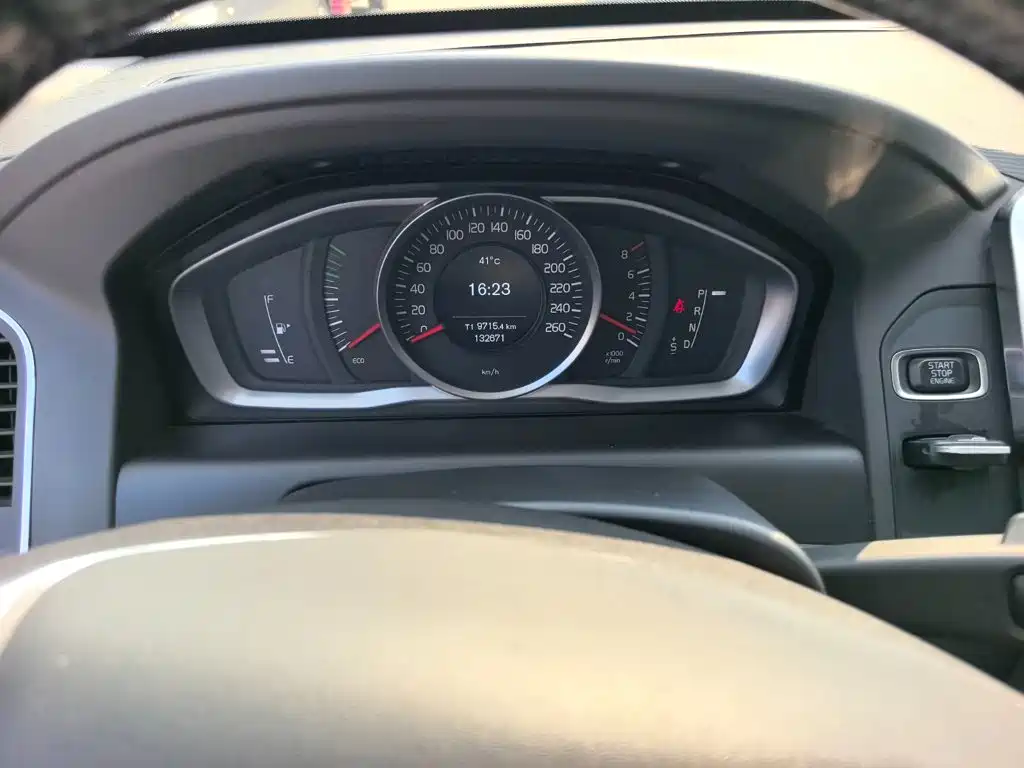 Volvo XC60 (Import) — миниатюра 14