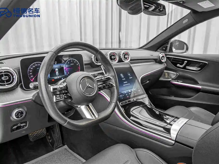 Mercedes-Benz C-Class — миниатюра 12