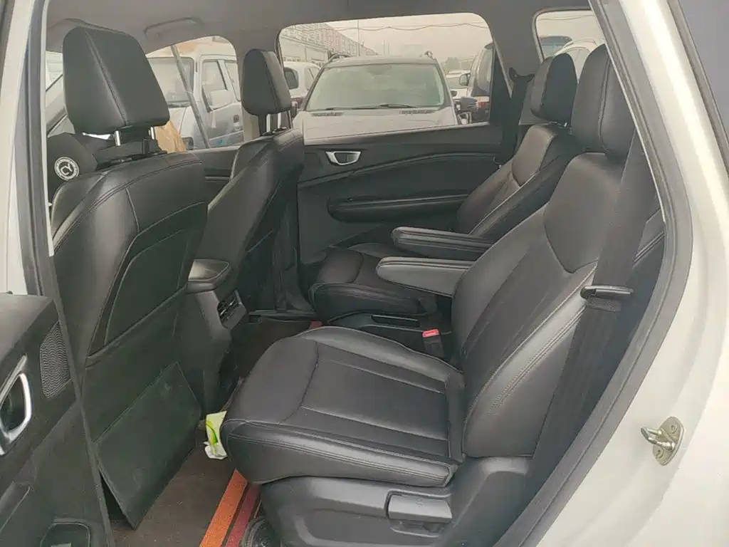 Wuling Jiachen — миниатюра 17