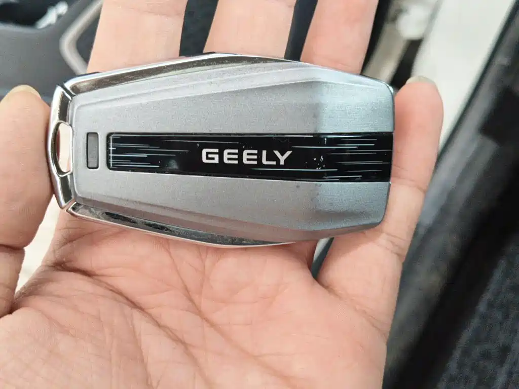 Geely Binyue NEV — миниатюра 9