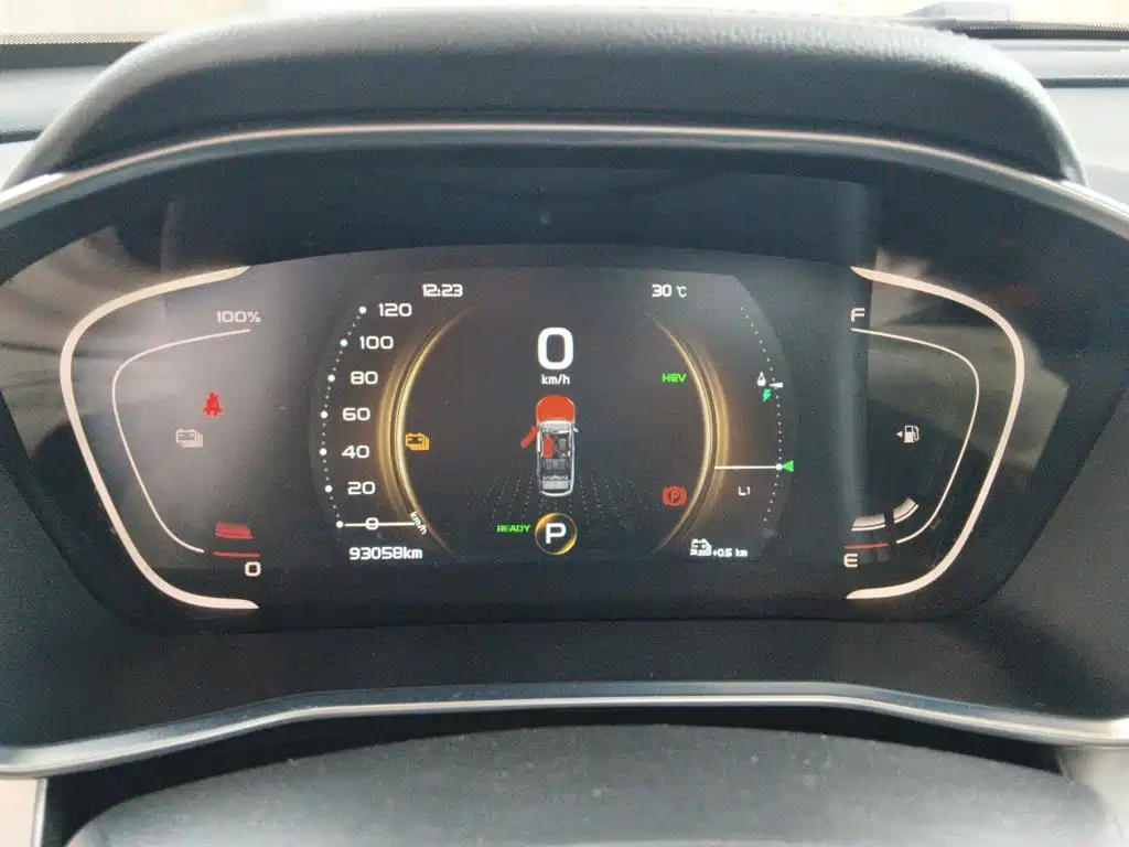 Geely Binyue NEV — миниатюра 12