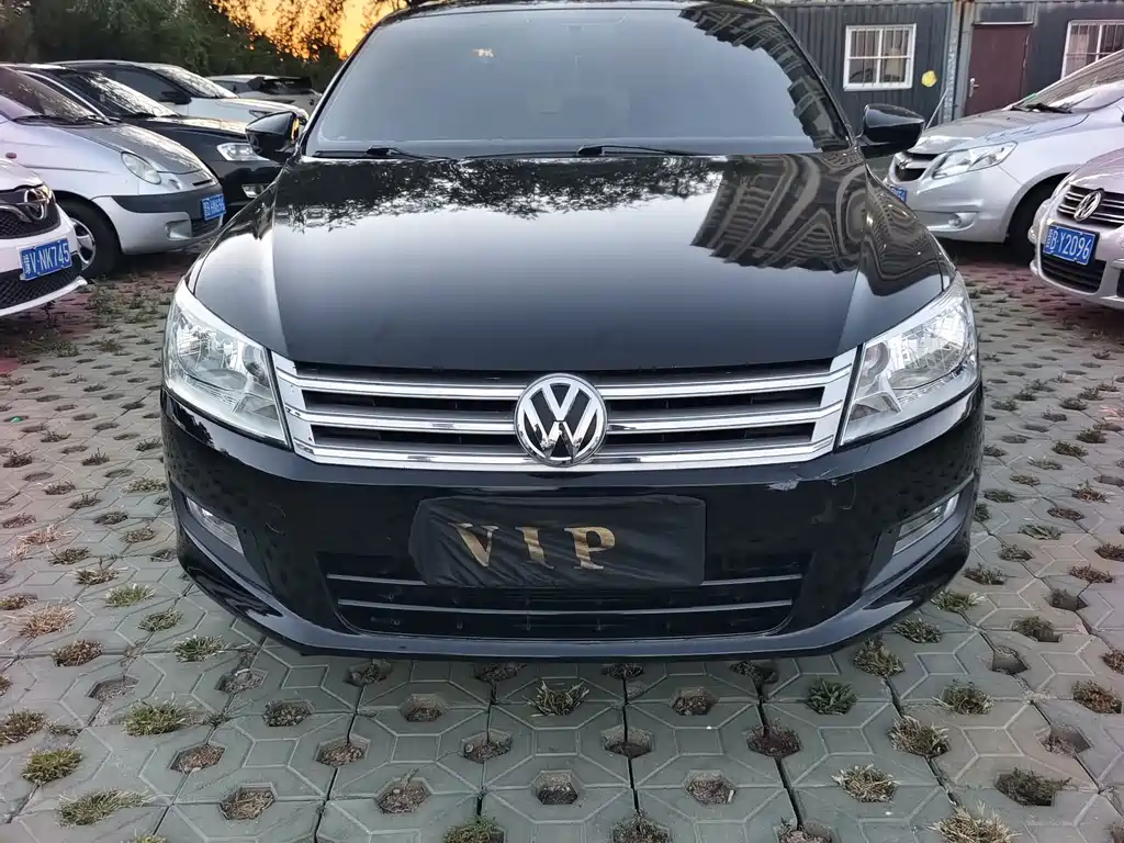 Volkswagen Santana — миниатюра 2