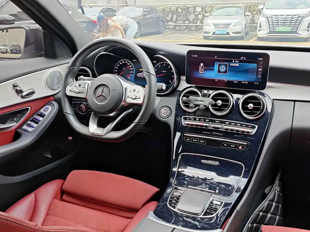 Mercedes-Benz C-Class — миниатюра 10