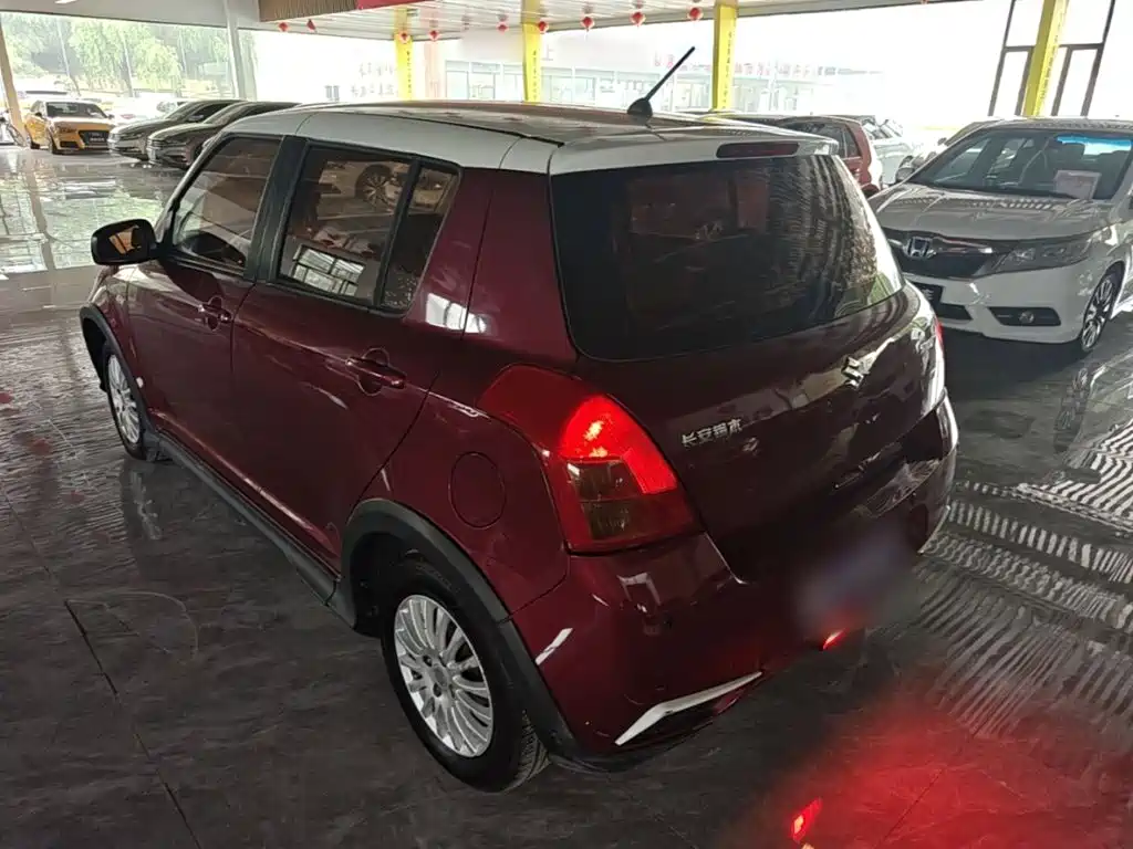 Suzuki Swift — миниатюра 5