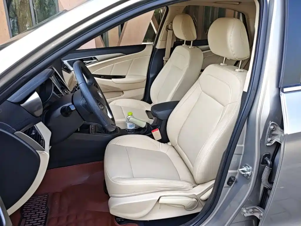 Changan Eado — миниатюра 15