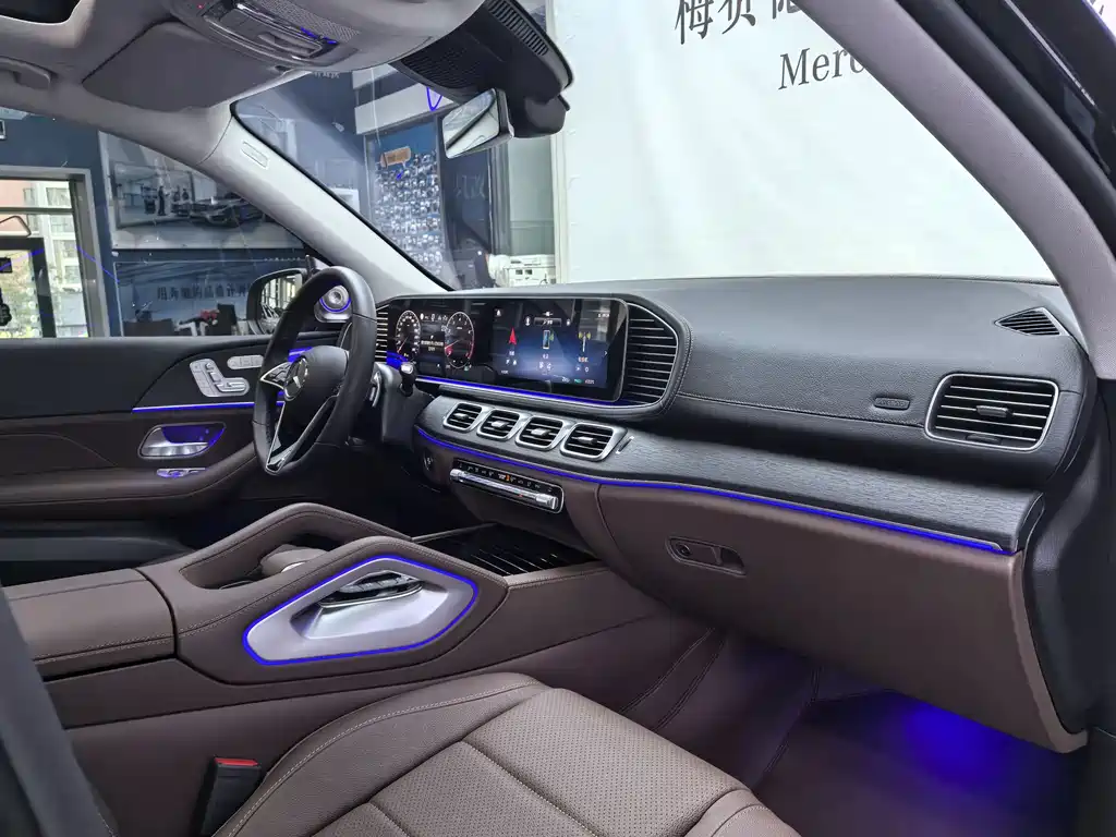 Mercedes-Benz GLE (Import) — миниатюра 12