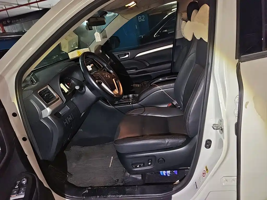 Toyota Highlander — миниатюра 11