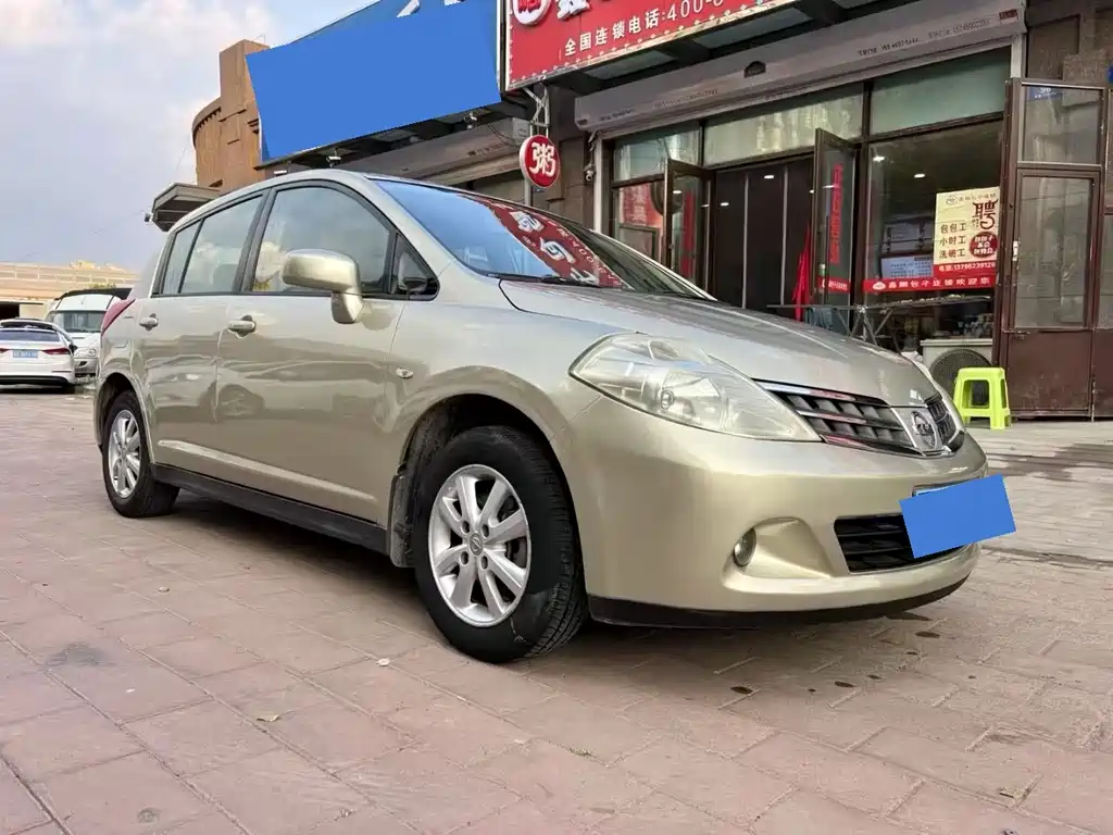Nissan Tiida — миниатюра 3