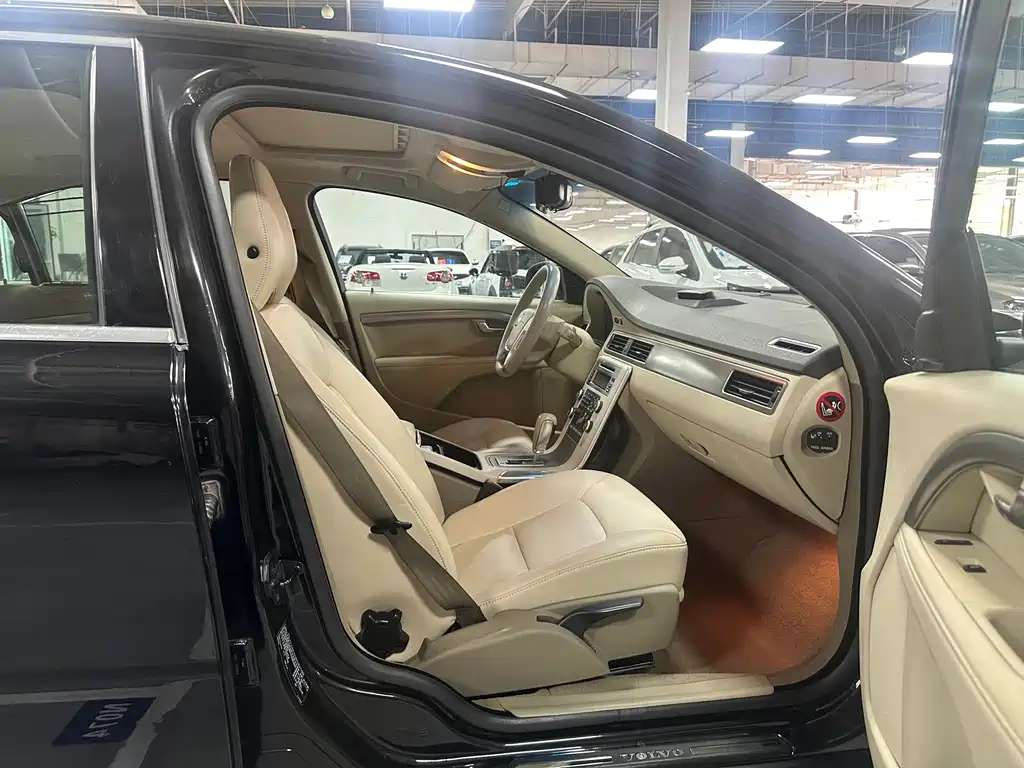 Volvo S80L — миниатюра 16