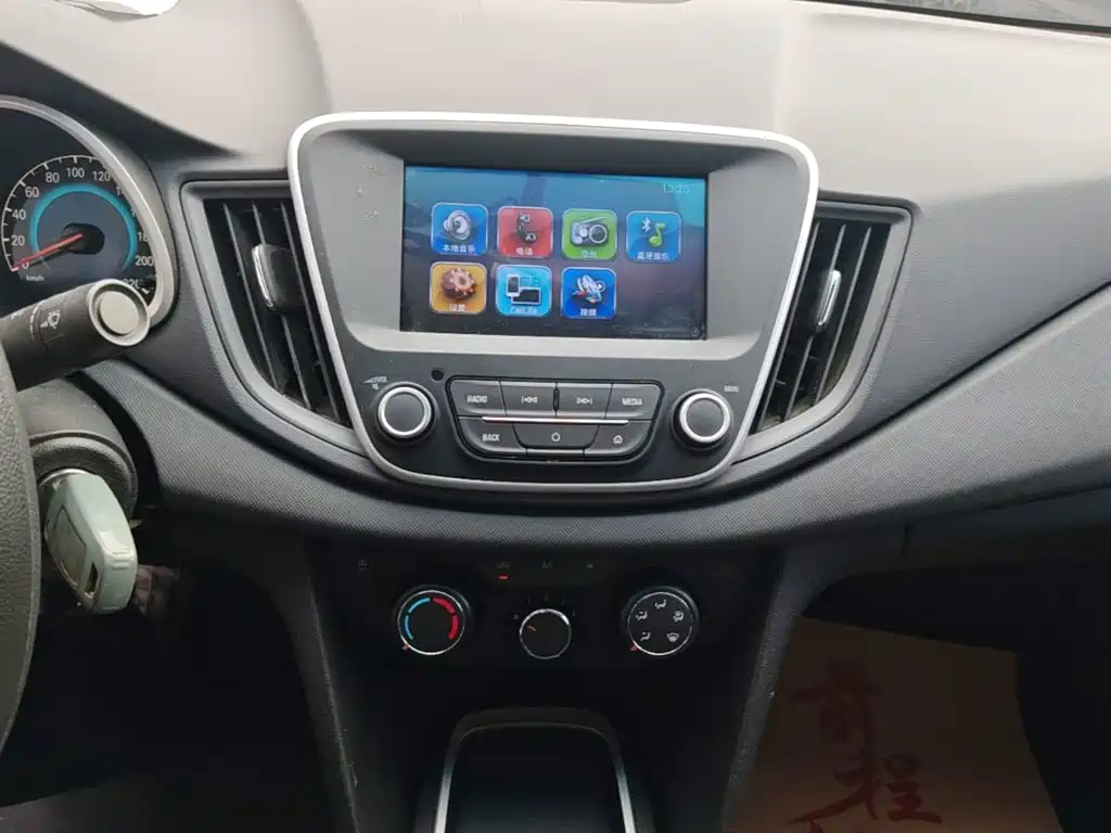 Chevrolet Cavalier — миниатюра 13
