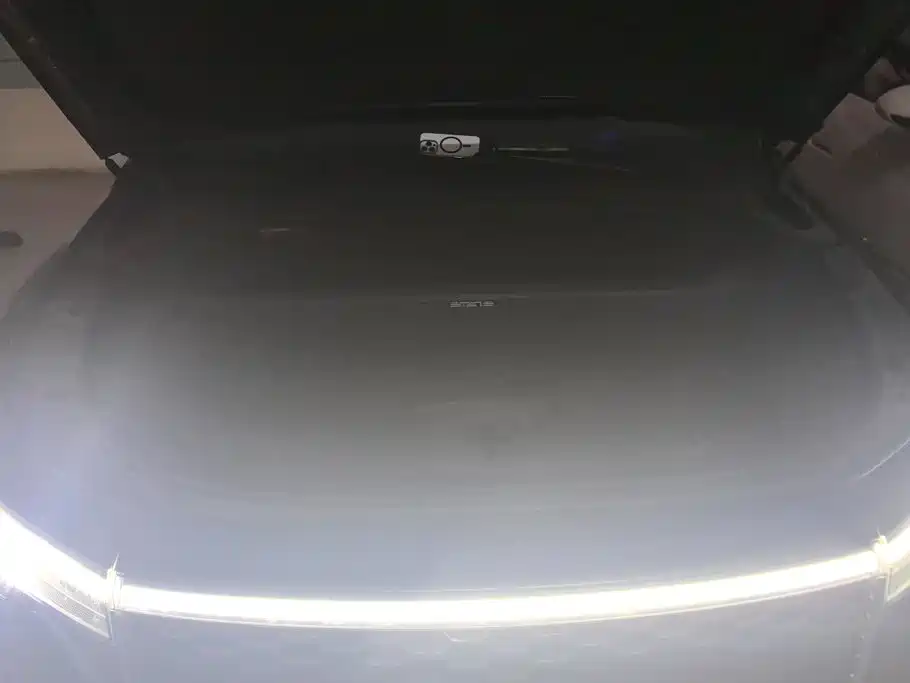 Li Auto Li ONE — миниатюра 10