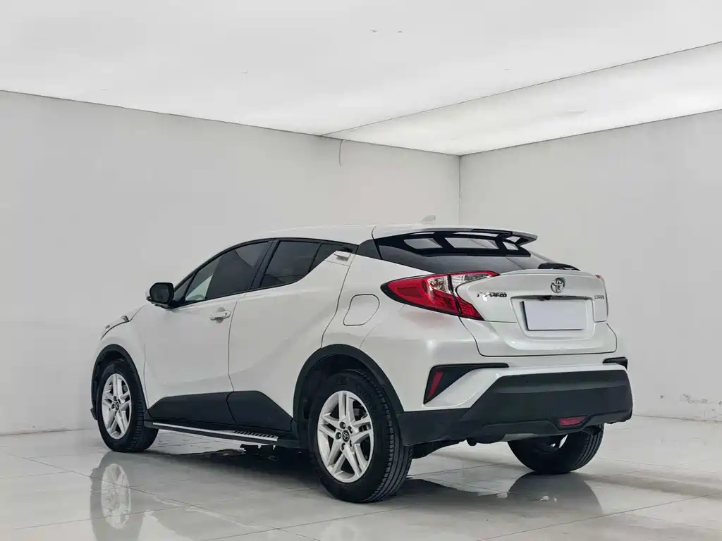 TOYOTA C HR