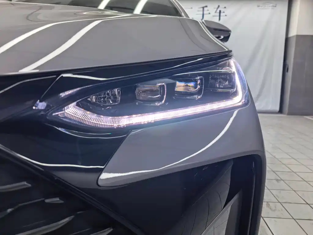 BYD Tang 2025 Smart Drive DM-i 175KM
