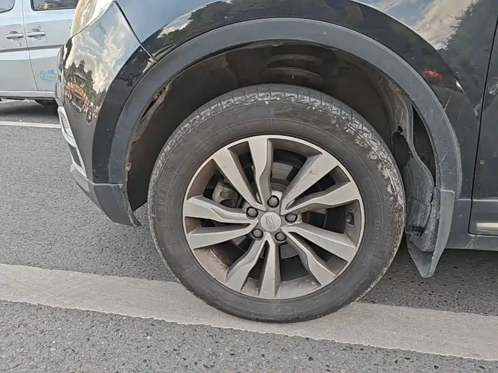 Geely Boyue — миниатюра 23