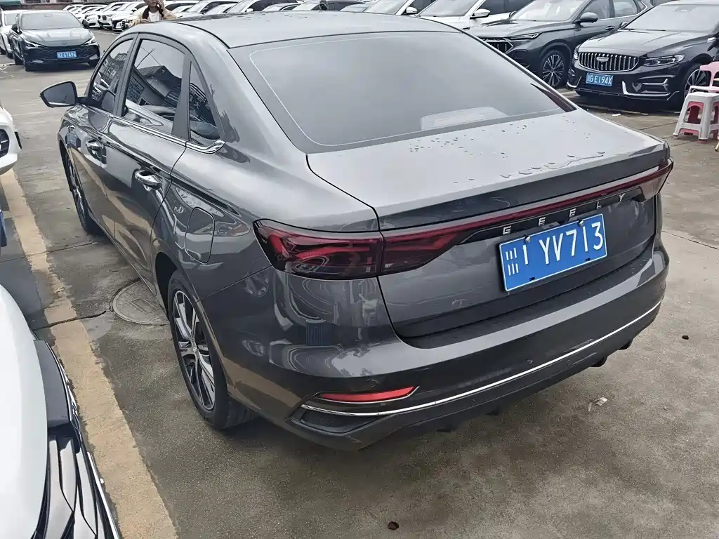 Geely Emgrand — миниатюра 16