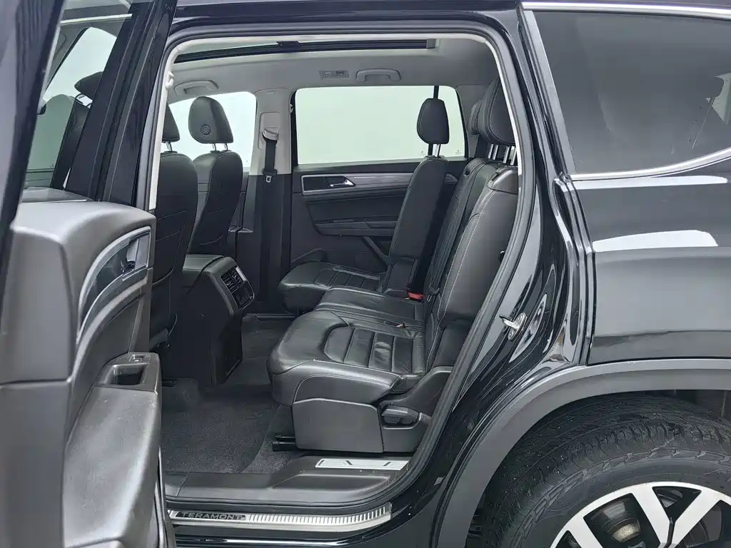 Volkswagen Teramont — миниатюра 15