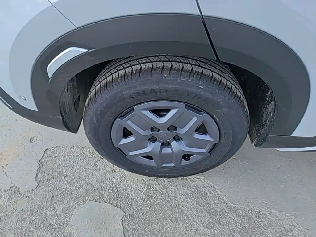 BYD Yuan UP — миниатюра 23