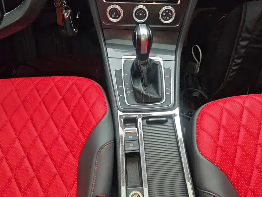 Volkswagen Golf — миниатюра 14