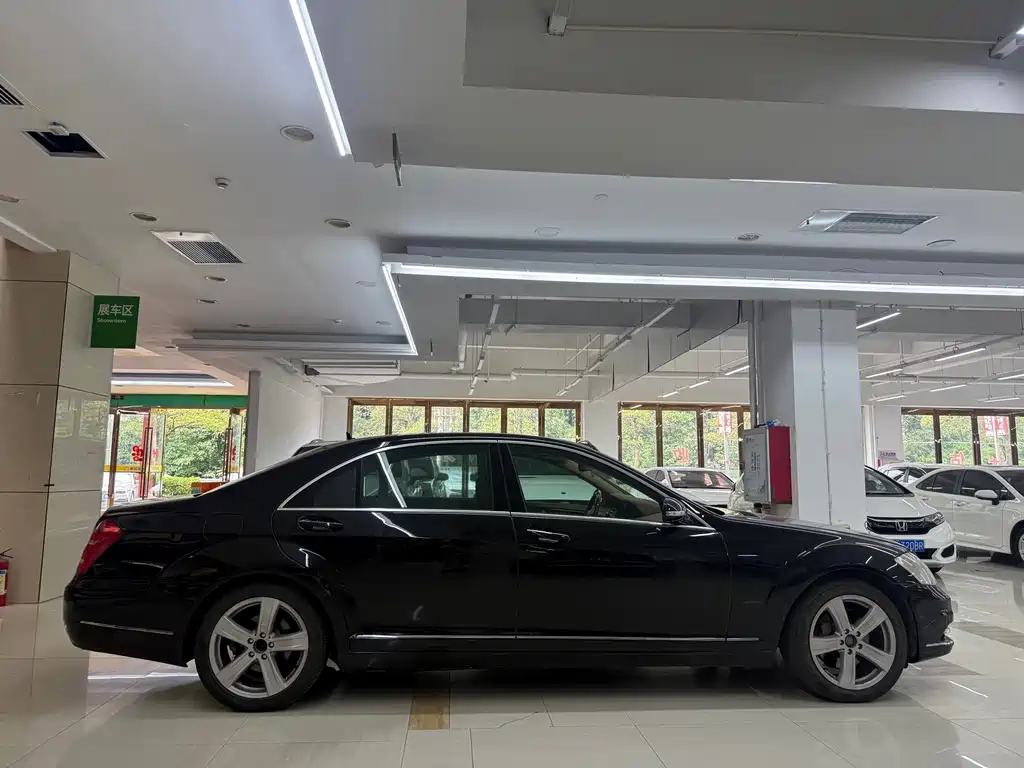 Mercedes-Benz S-Class — миниатюра 7