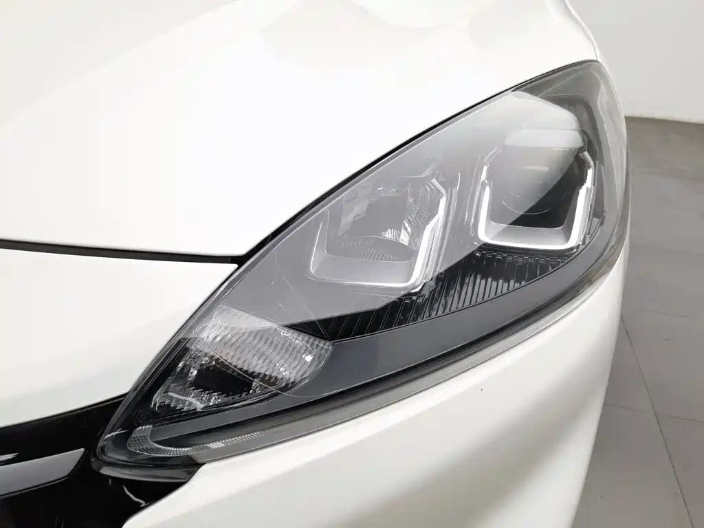 Ford Escape — миниатюра 7