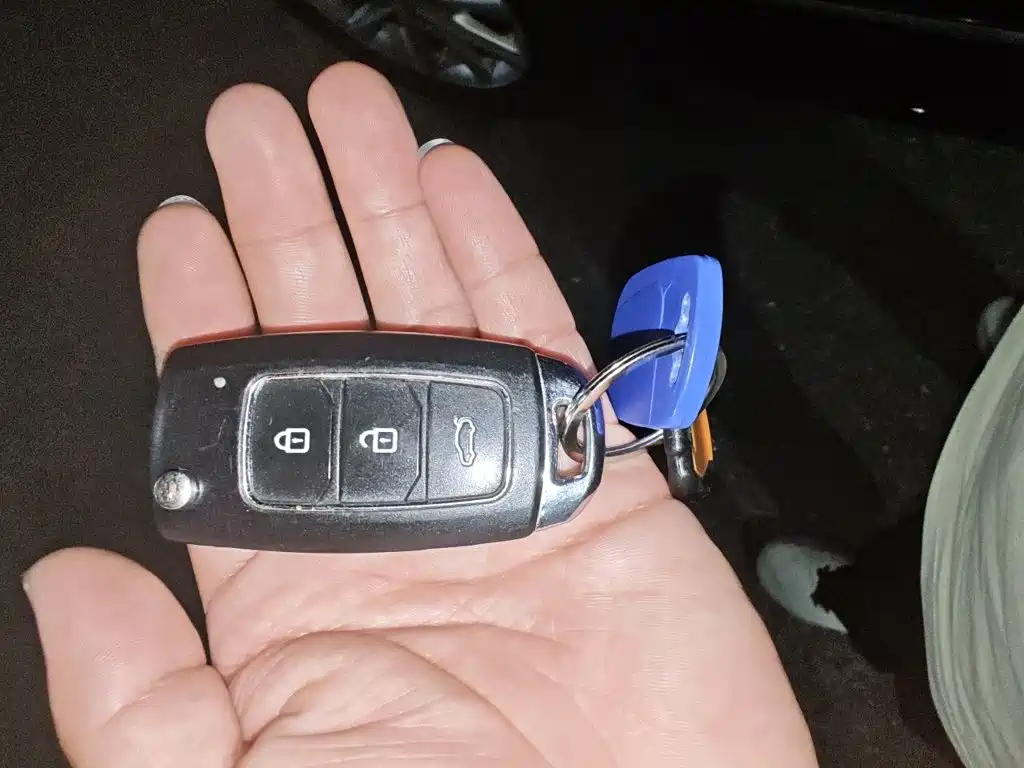 Toyota Camry — миниатюра 12